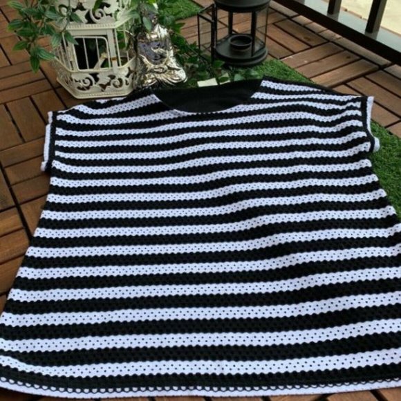 Zenergy By Chicos Shrit Short Sleeve Size 1 - Picture 4 of 11